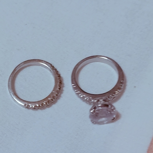 wedding ring - Picture 4 of 5